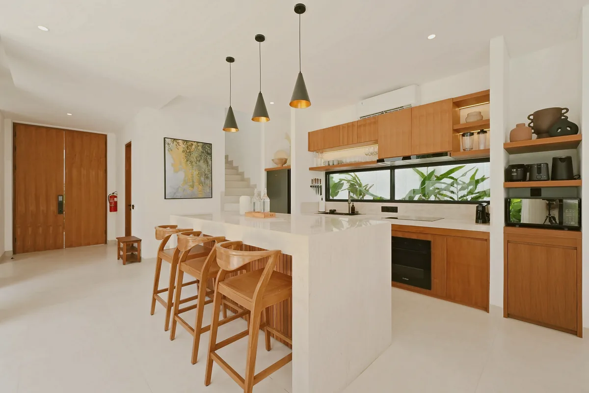 Living & kitchen · Kitchen and island