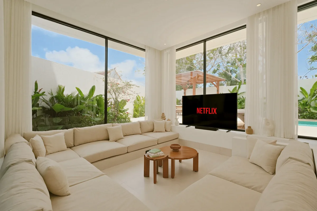 Living & kitchen · Main living room